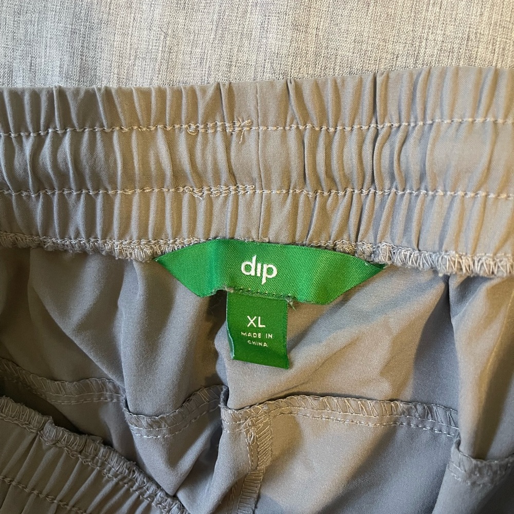 Grey XL Dip gym shorts
